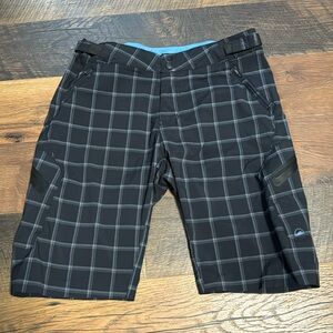 Zoic bike shorts